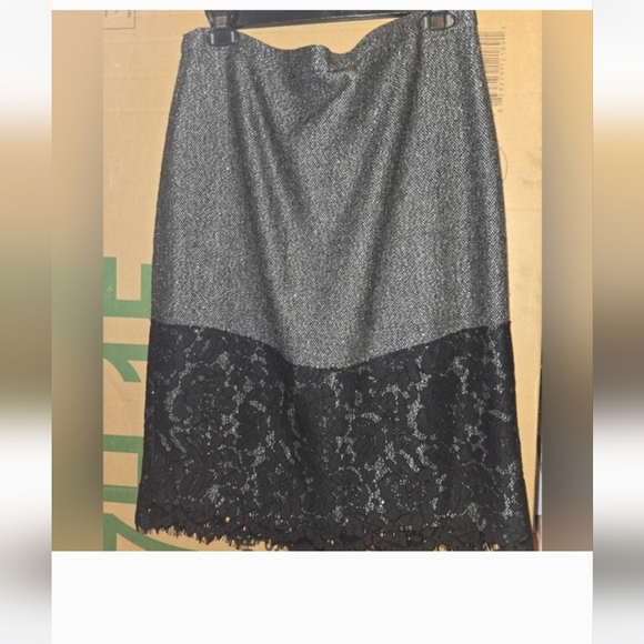 J. Crew Dresses & Skirts - J Crew Women's Gray and Black Lace Hem Pencil Skirt